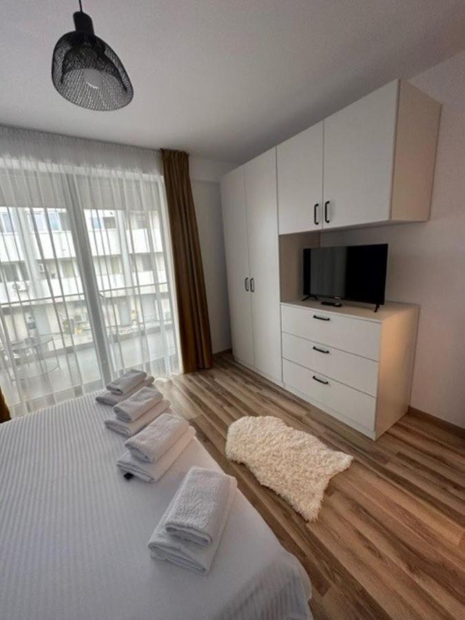 Escape Lounge Apartment Craiova Exterior photo